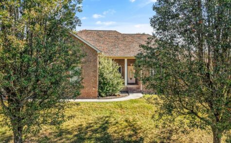 8131 Leclay Drive Knoxville, TN 37938